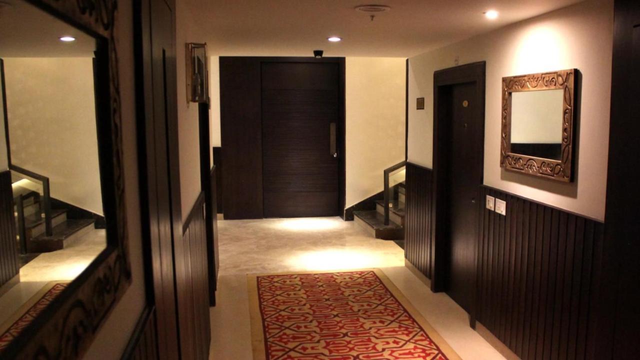 Hotel 17 Miles Jammu Buitenkant foto
